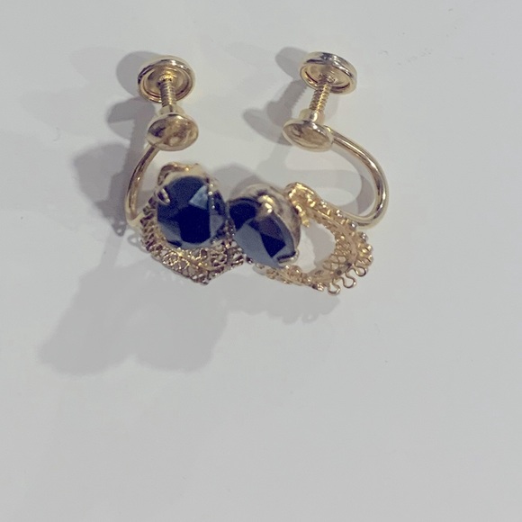 12K Gold Plated Onyx Screw Back Earrings - Picture 2 of 6